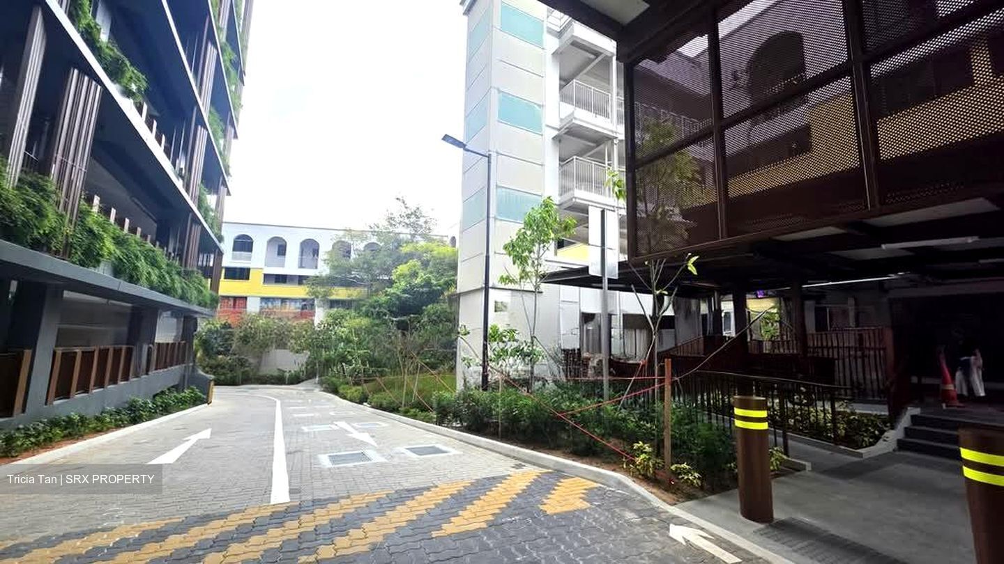 Kovan City (D19), Shop House #607275691